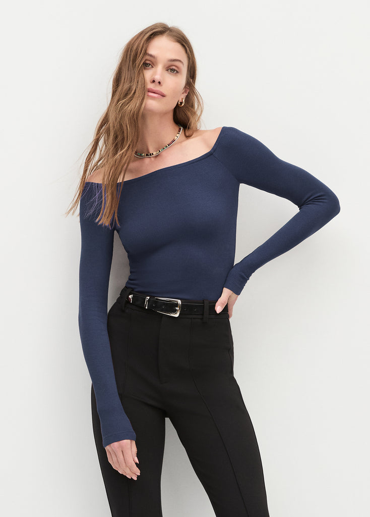 SARA♡ Classic Navy Sara Top | women's Tops | Favorite Daughter
