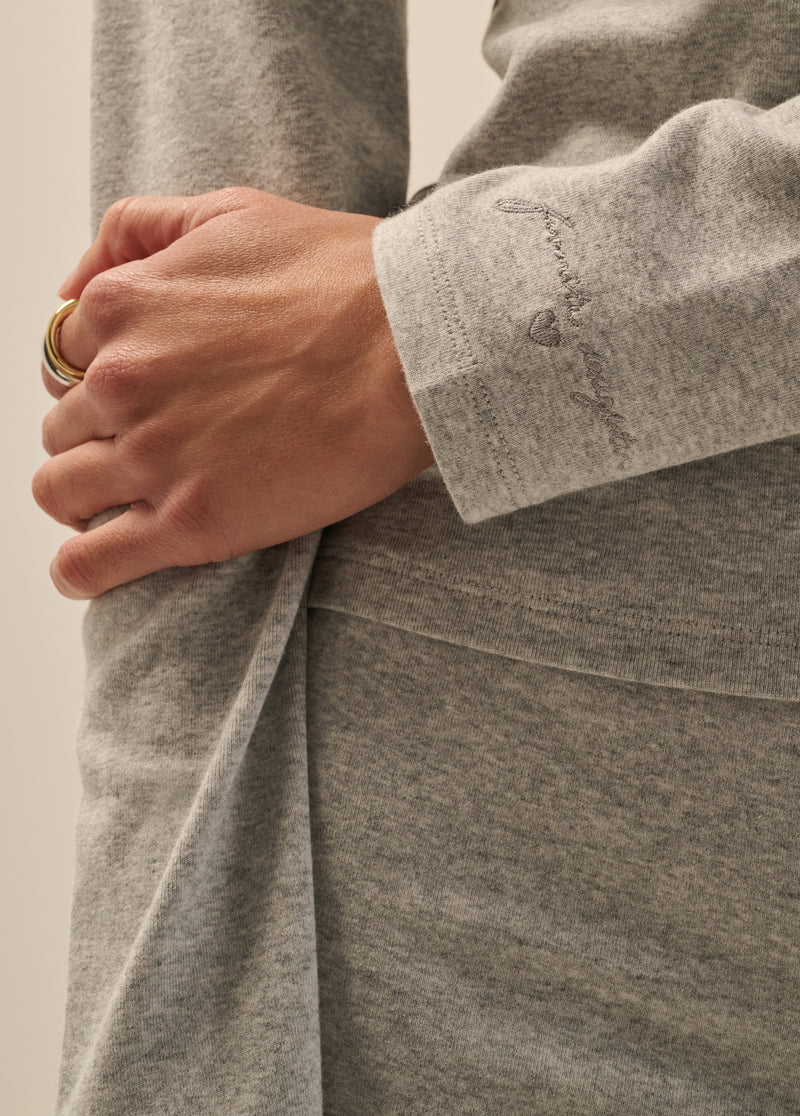 THE JUST RIGHT LONG SLEEVE
