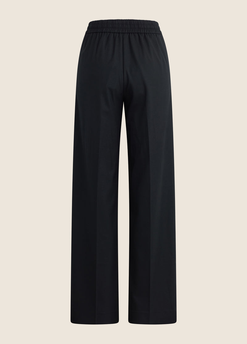 THE EASE PANT