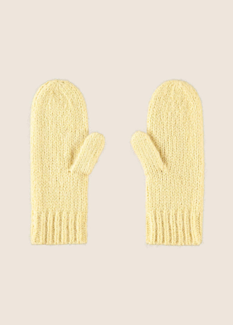 THE BRAIDED MITTENS