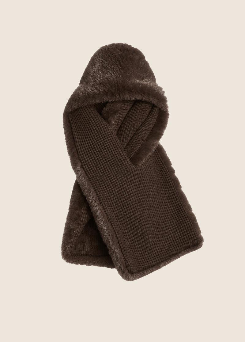THE COZY LOOP SCARF