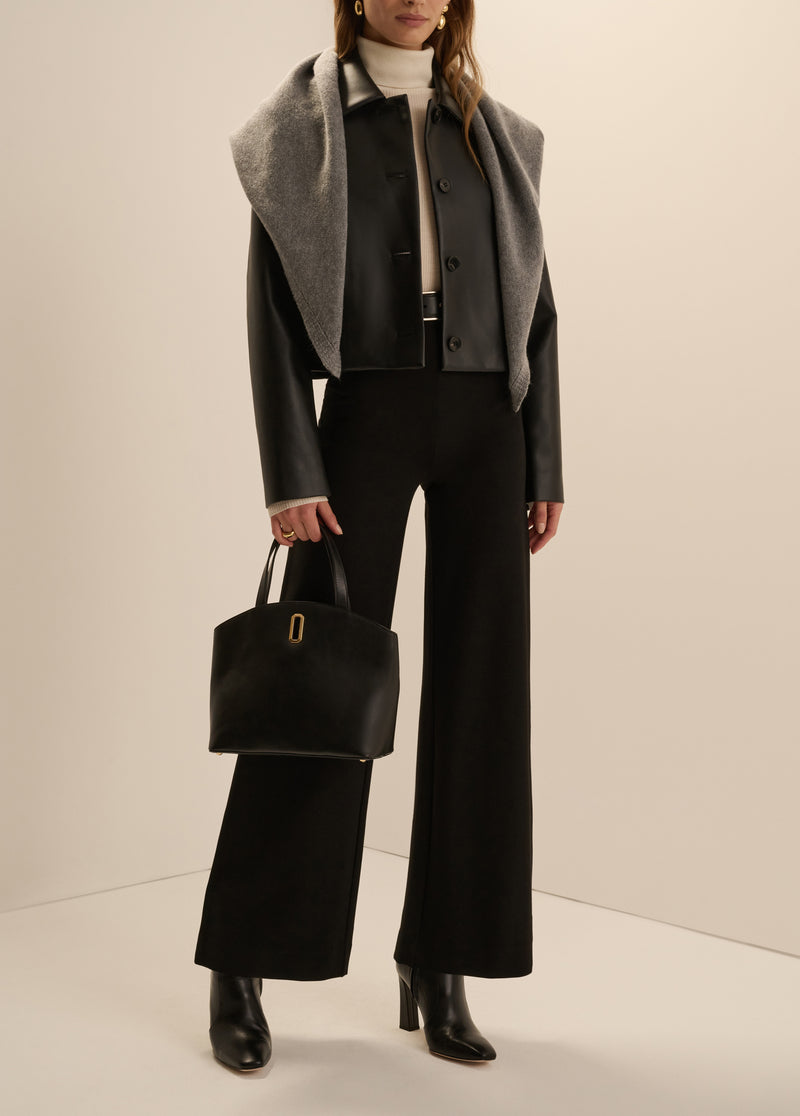 THE OVERSIZED TRIANGLE SCARF