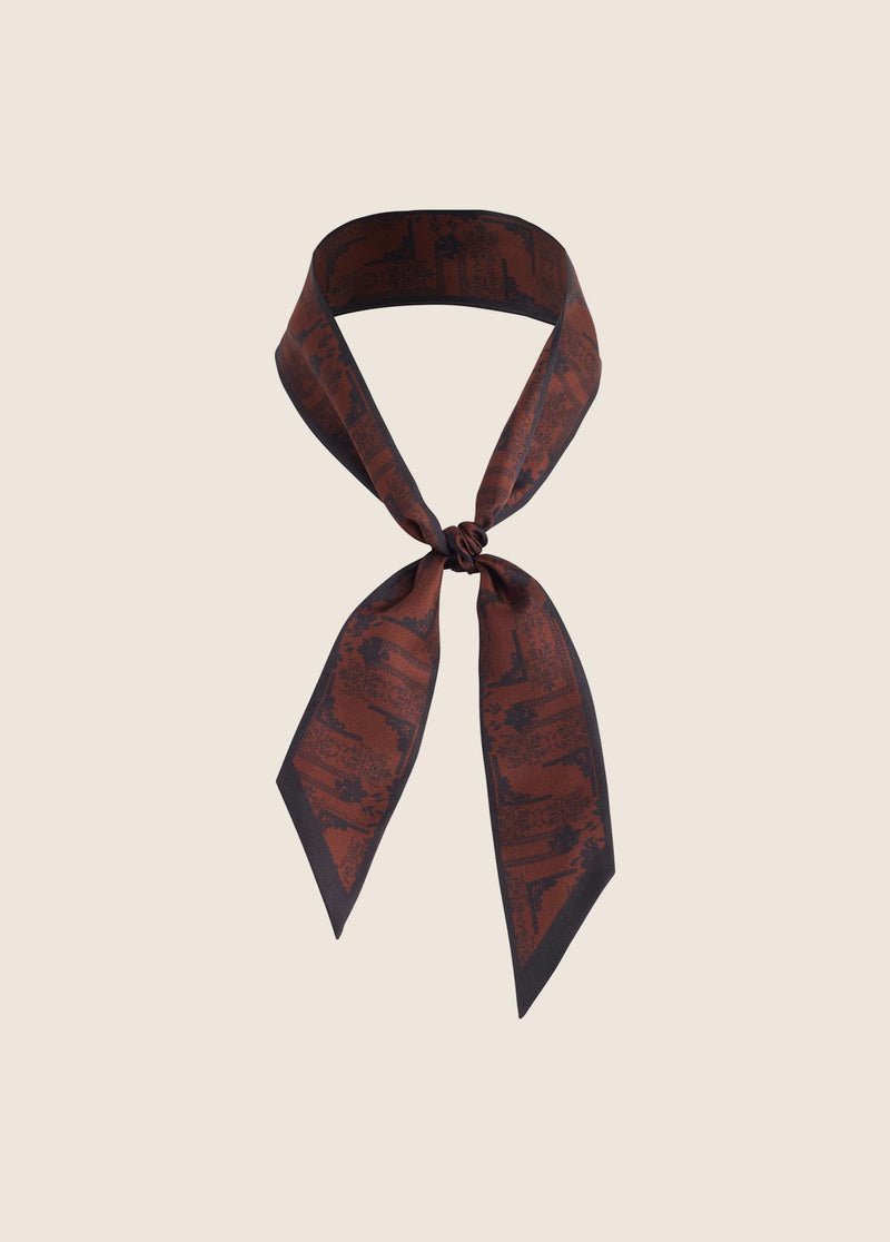 THE SILK NECKTIE