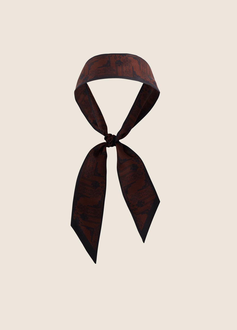 THE SILK NECKTIE