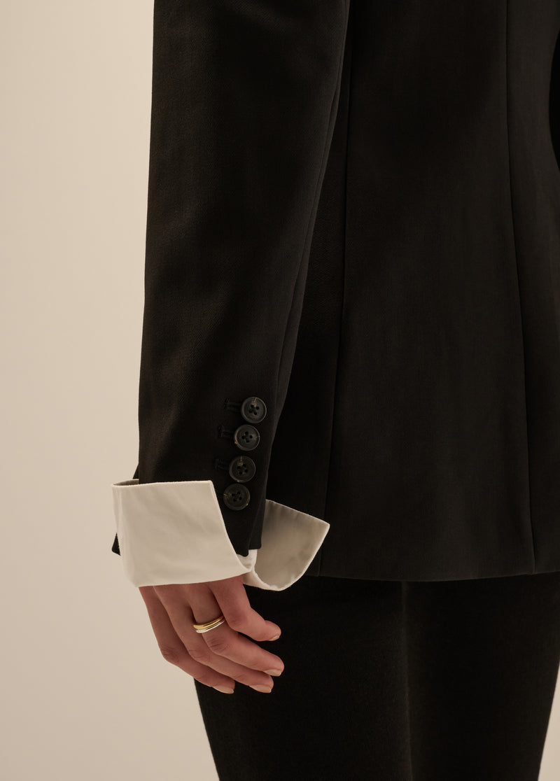 THE MADISON AVENUE BLAZER