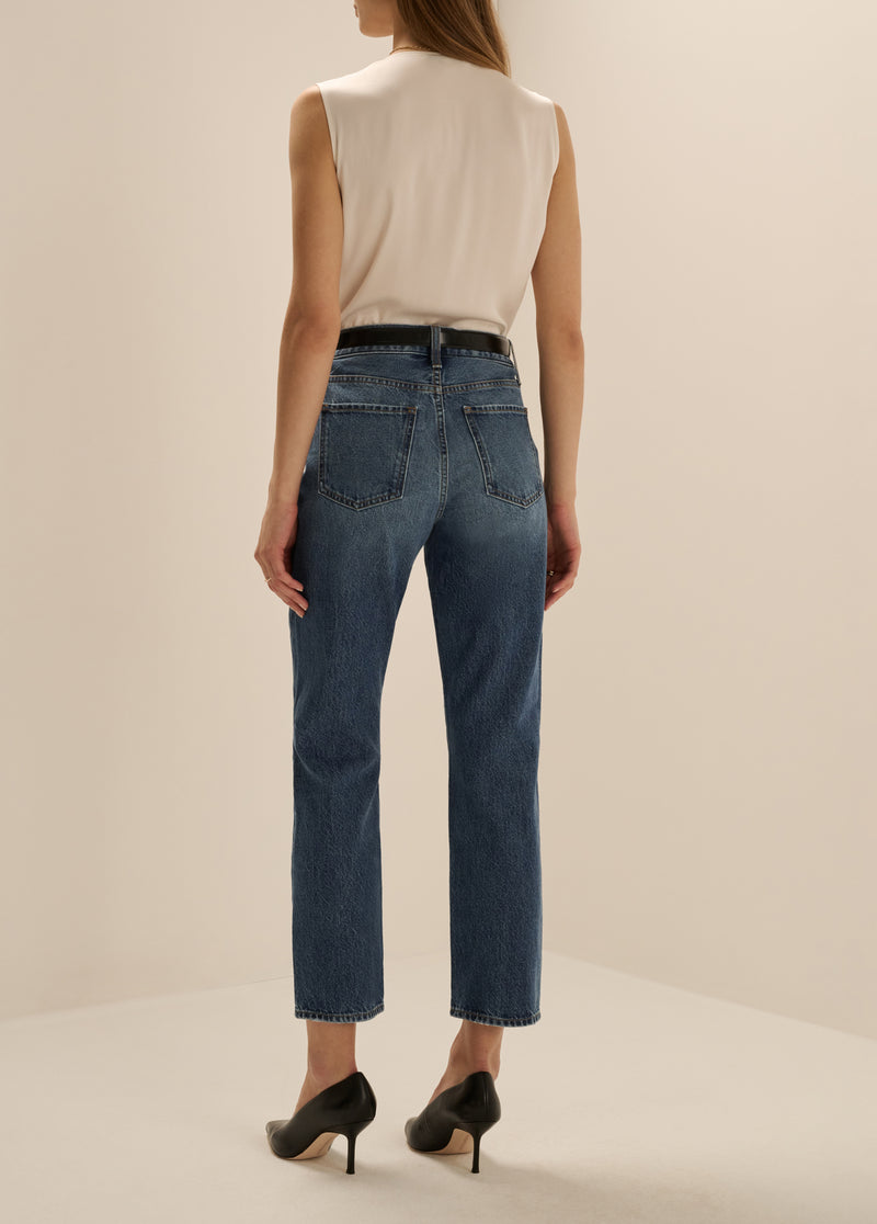 THE SLEEVELESS DATE BLOUSE