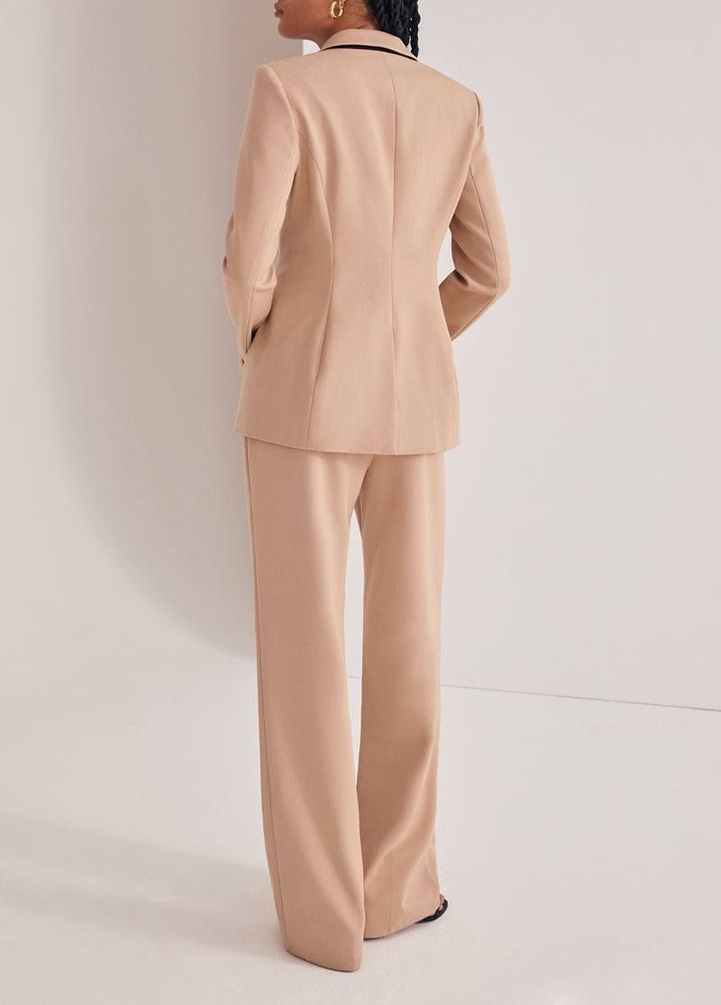 THE FAVORITE BLAZER