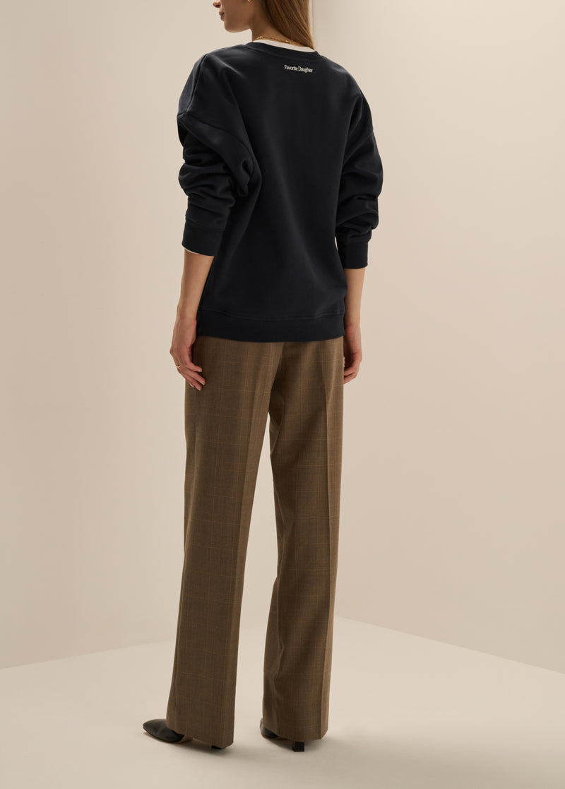 THE FAVORITE SWEATSHIRT
