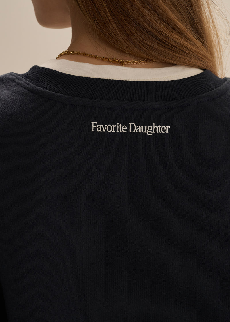 THE FAVORITE SWEATSHIRT