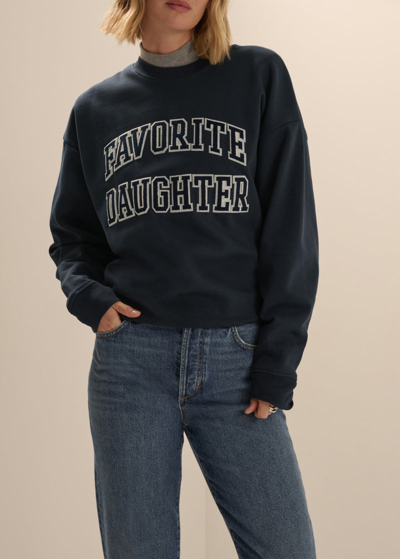 THE EMBROIDERY COLLEGIATE SWEATSHIRT