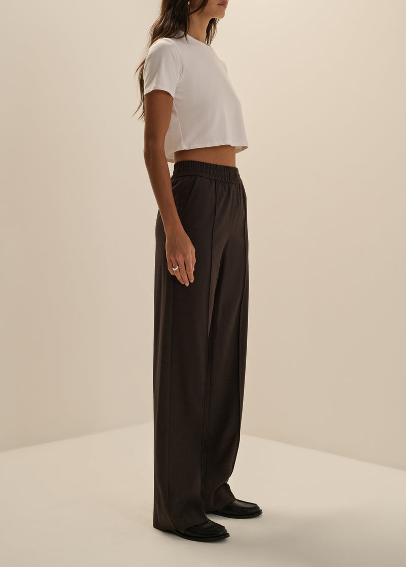 THE PETITE EASE PANT