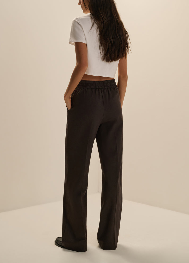 THE EASE PANT