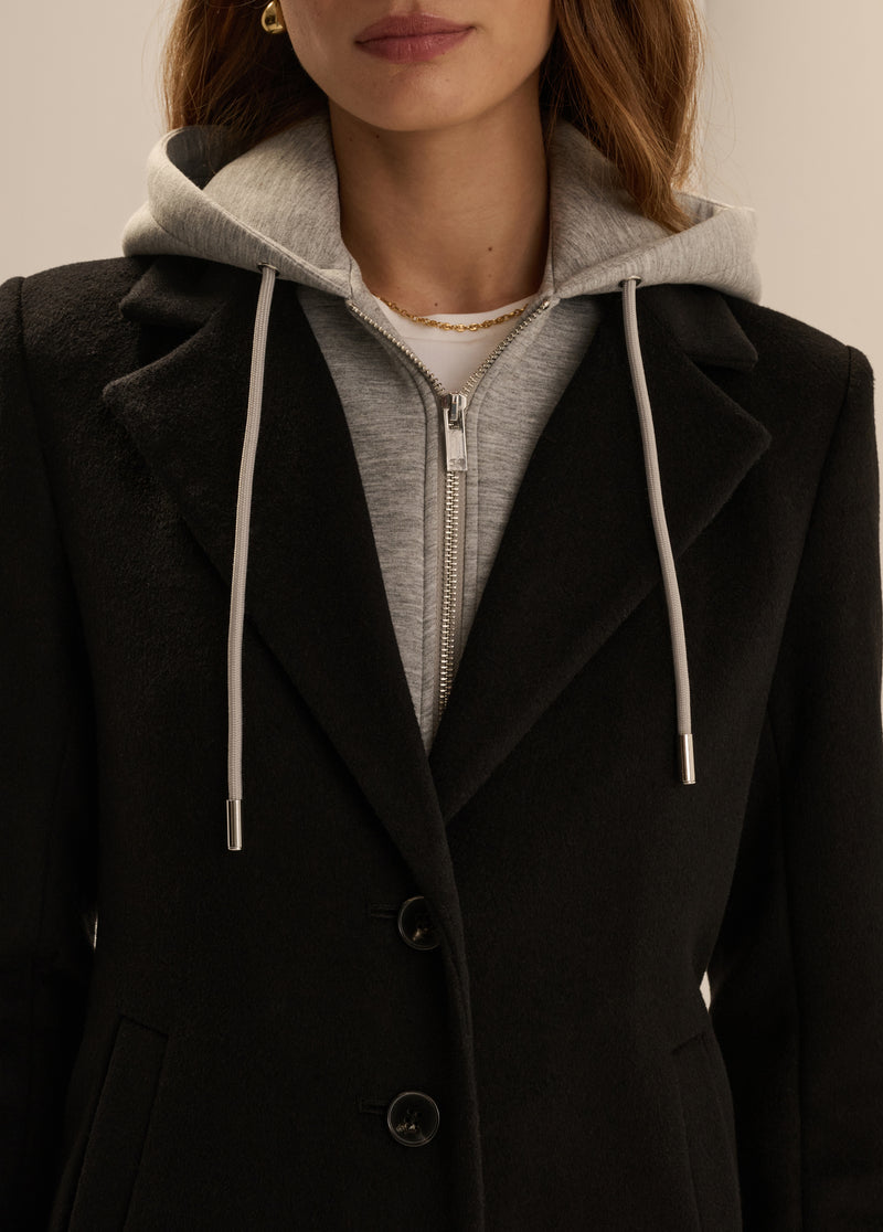 THE SPORT COAT