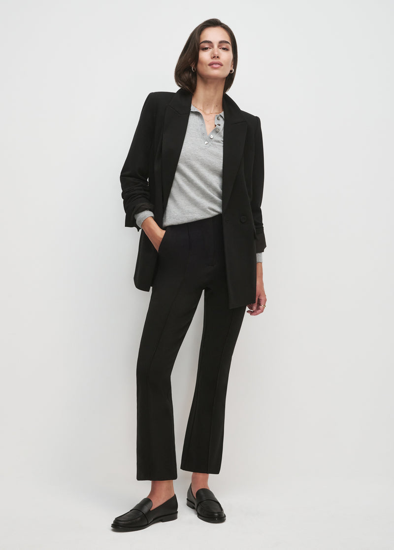 black ponte