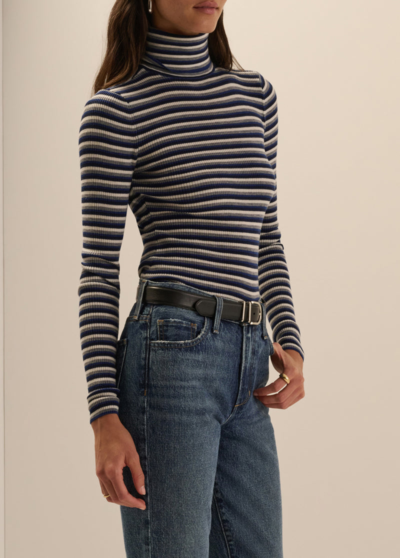 THE AMELIA LONG SLEEVE TOP