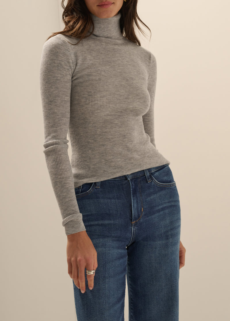 THE AMELIA LONG SLEEVE TOP