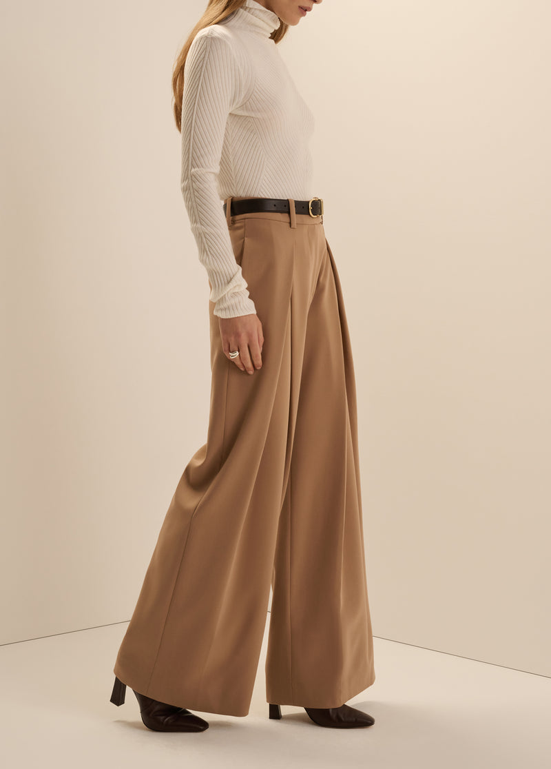 THE PETITE PLEATS FOR DAYS PANT