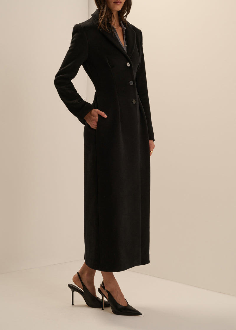 THE METROPOLITAN COAT