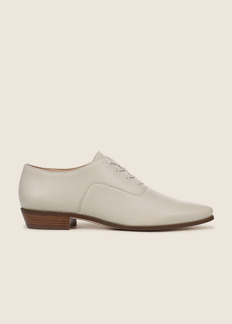 THE CALLIE OXFORD