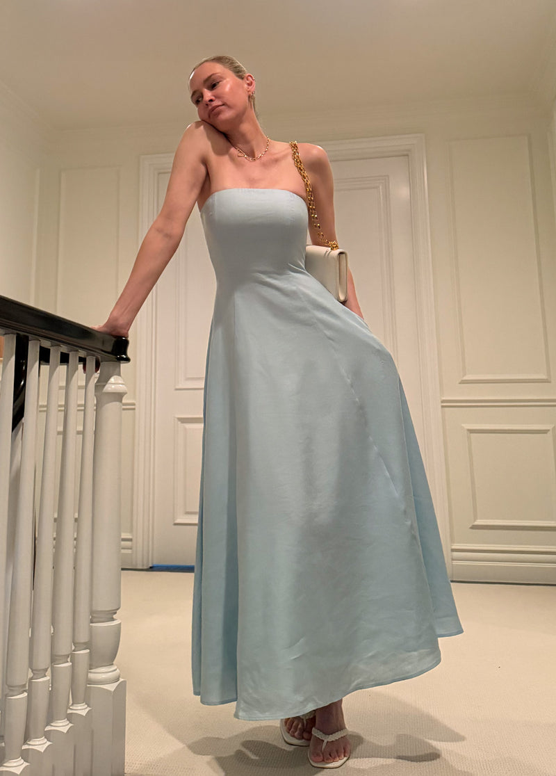 THE FAVORITE LINEN DRESS